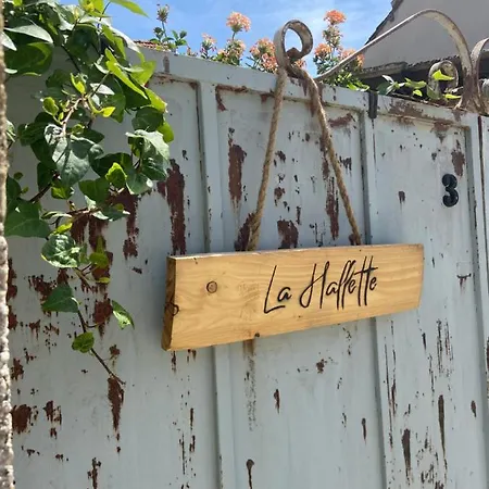 La Hallette Au Coeur Du Vignoble Champenois, Classe 2 Etoiles Chouilly