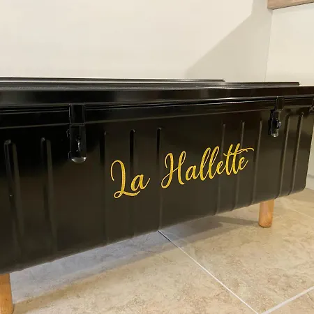 La Hallette Au Coeur Du Vignoble Champenois, Classe 2 Etoiles Chouilly