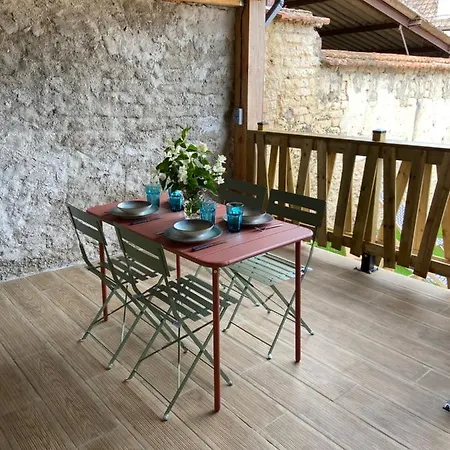 La Hallette Au Coeur Du Vignoble Champenois, Classe 2 Etoiles Дом отдыха